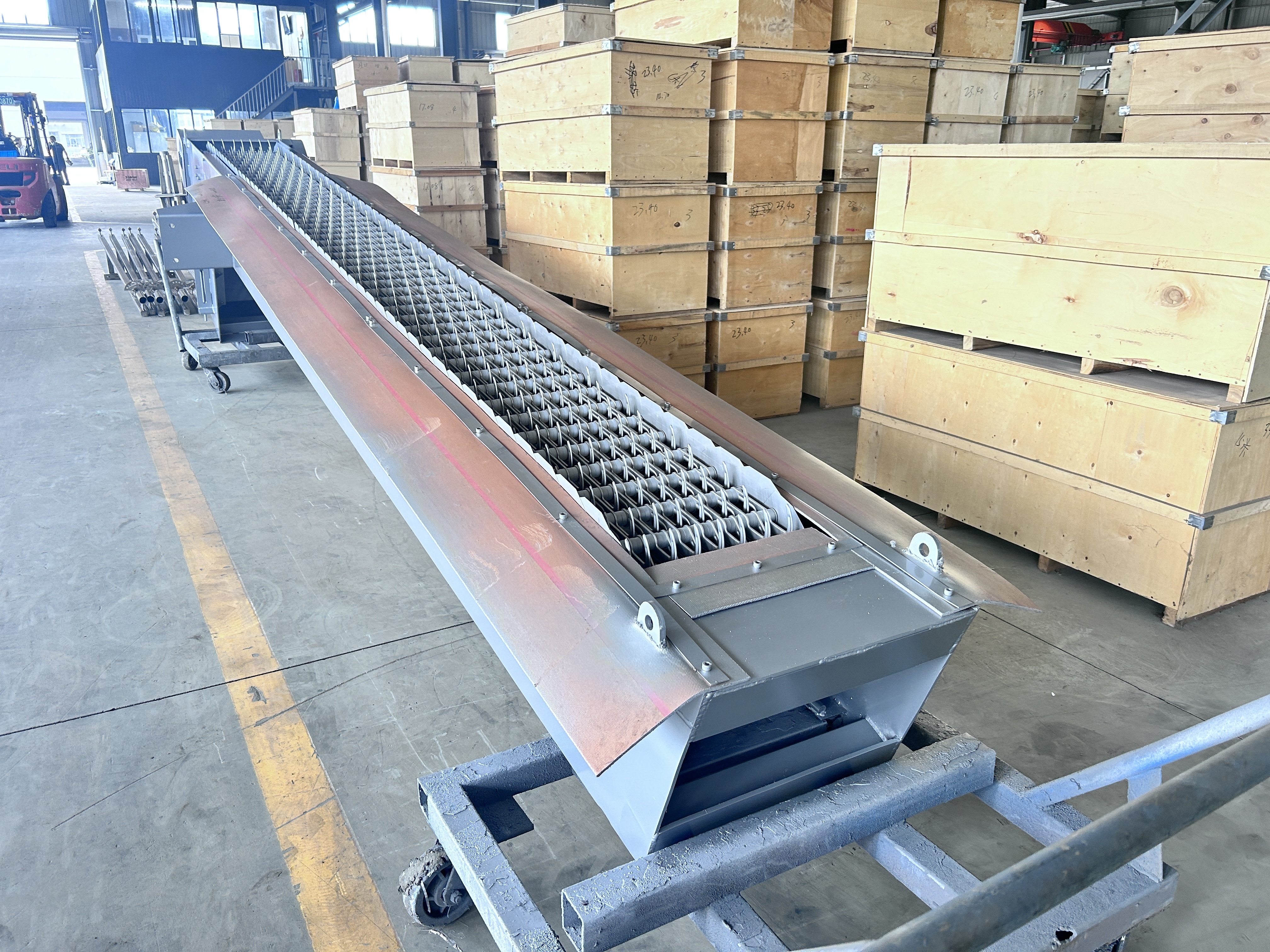 回轉(zhuǎn)式格柵除污機(jī)