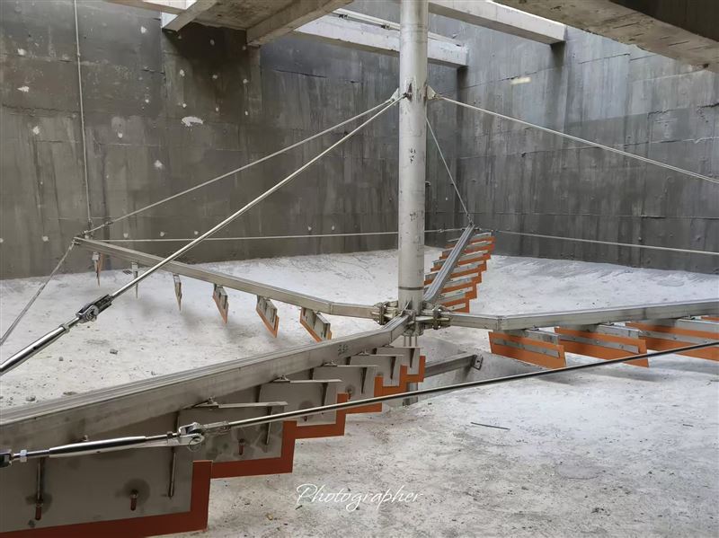 四臂式刮泥機安裝現場