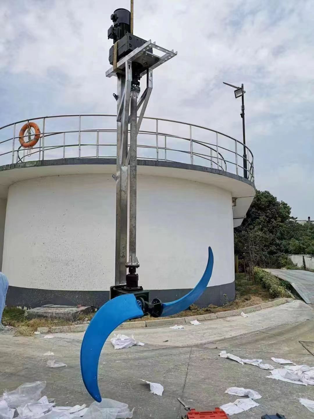 悬挂式低速推流器安装调试说明